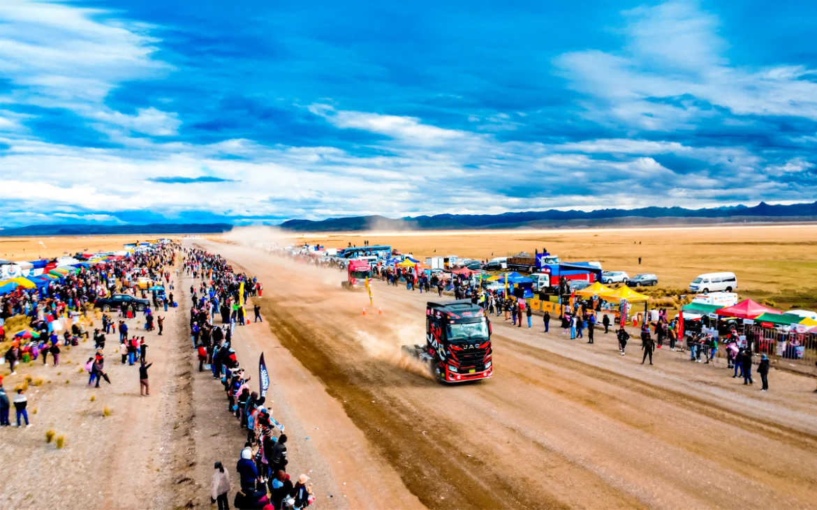 jac-celebra-el-mes-del-camionero-con-el-tour-del-dragon-rojo