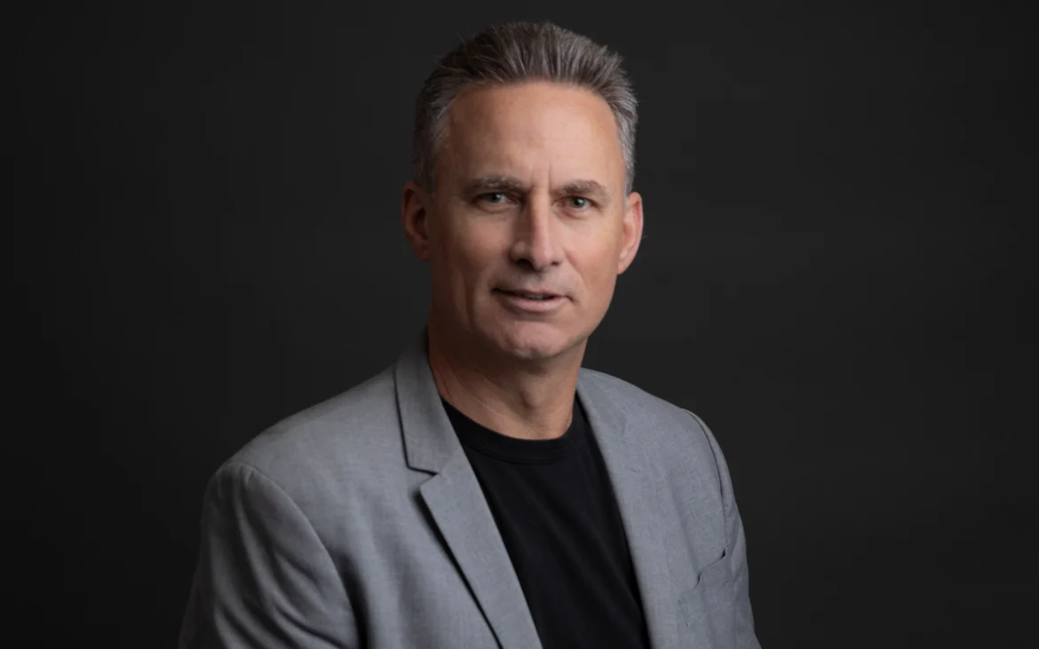 salesforce-nombra-a-alberto-indacochea-como-director-general-en-peru