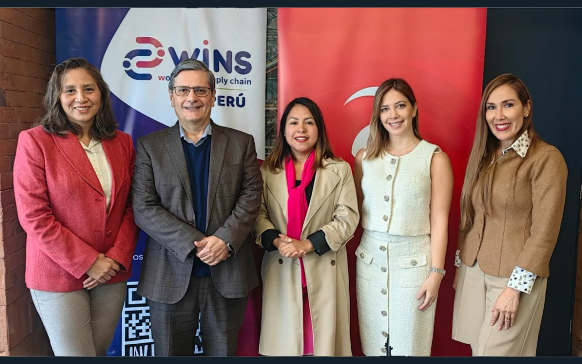 hunter-peru-impulsa-el-liderazgo-femenino-en-logistica-it-users