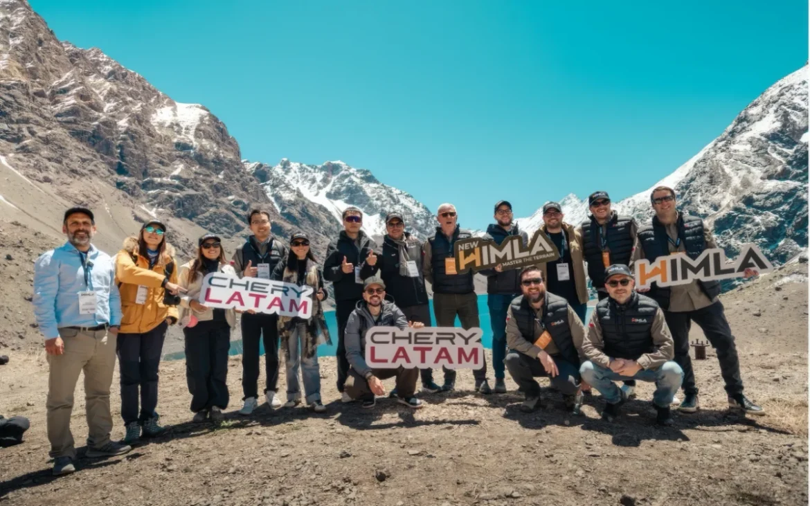 Chery celebra 20 años en Latinoamérica y presenta HIMLA en pruebas extremas en la región
