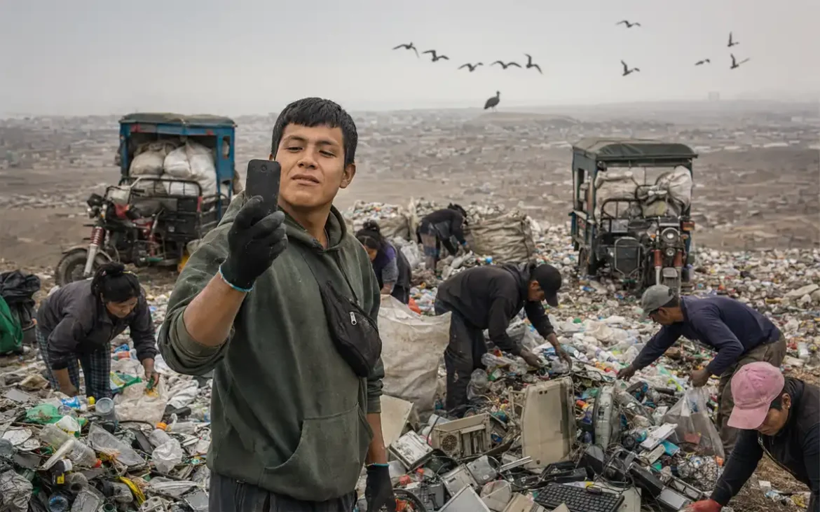 Recicladores frente a la basura electrónica en el Perú