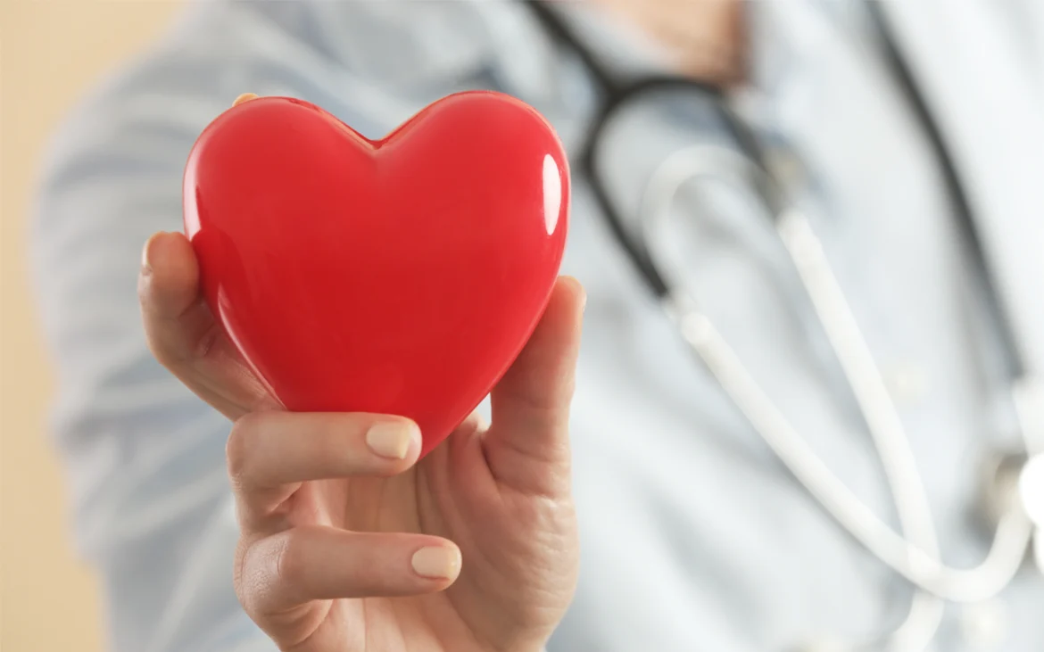 IA clínica y acceso a guías cardiovasculares
